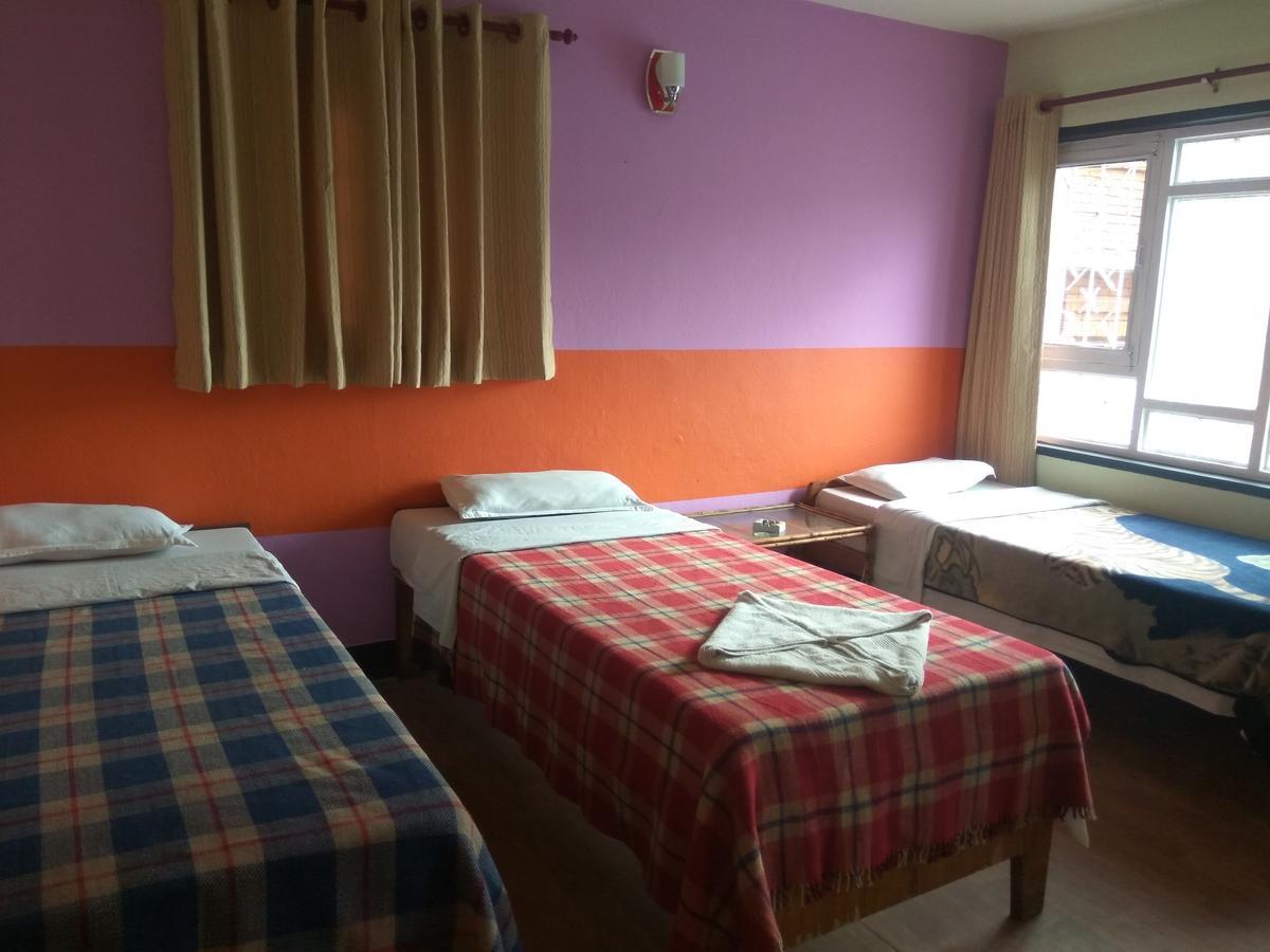 Beehive Hostel Катманду Экстерьер фото