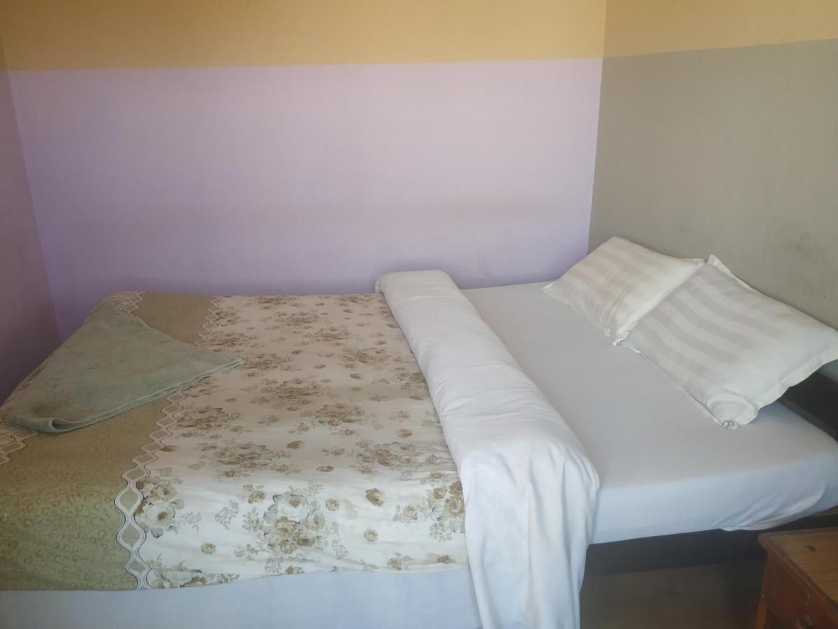 Beehive Hostel Катманду Экстерьер фото